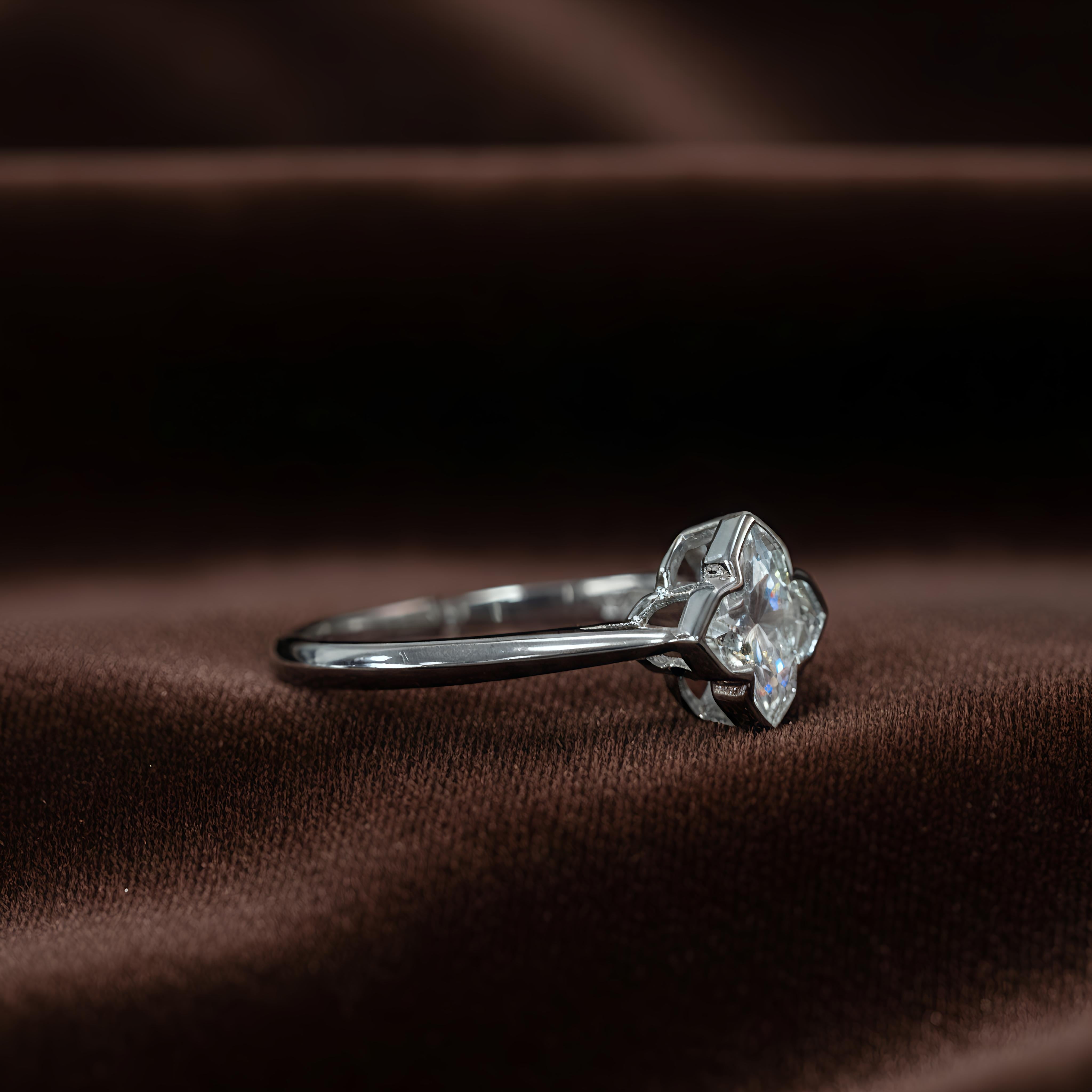 β¨ Radiant Clover Moissanite Ring β¨